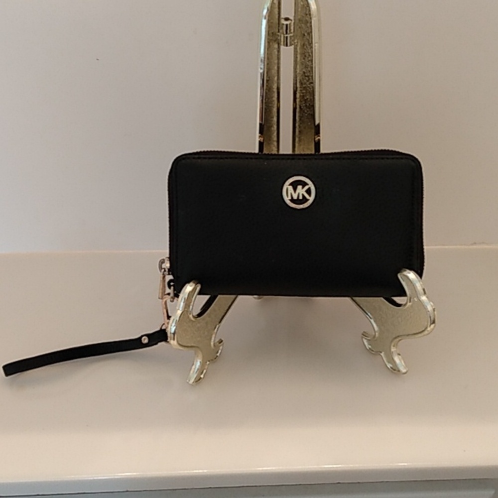Michael Kors MK Zip Around Wallet Wristlet